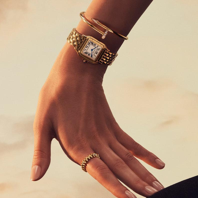 ساعات ذهب راقية تزيد اشراقتك في سهرات رمضان