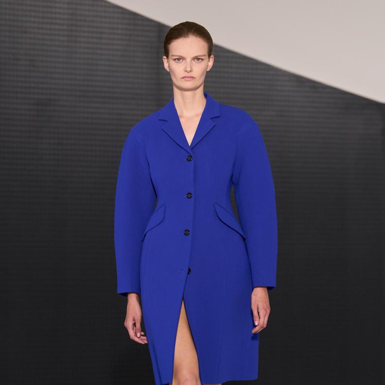 Capri Blue‏... لون الموسم لطاقة منعشة في إطلالات ربيع وصيف 2026‏