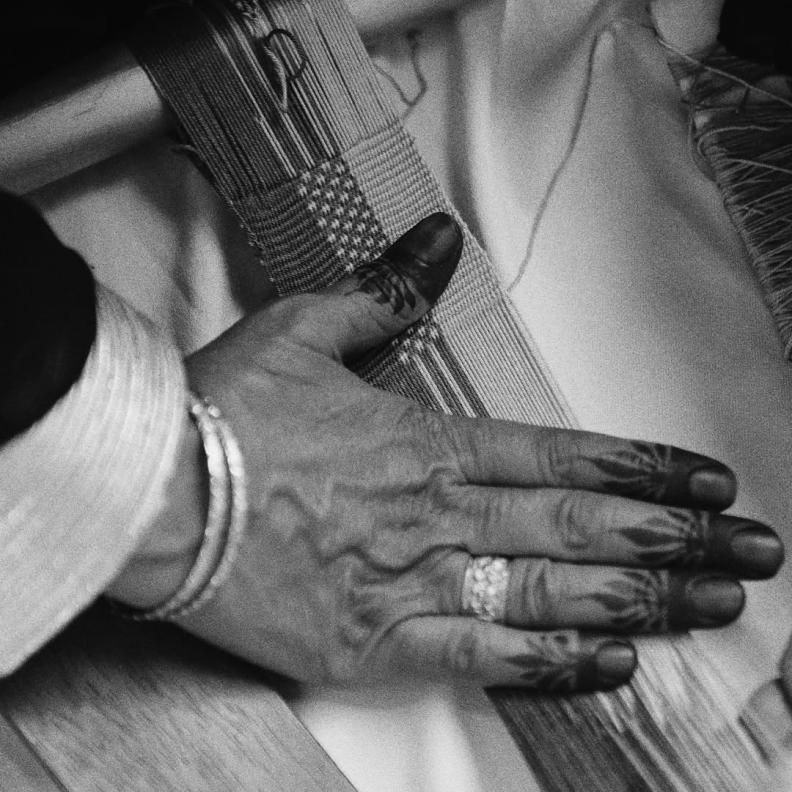 حين كانت الحرفة تمارس… 4 ممارسات سعودية تحفظ الذاكرة الملبسية