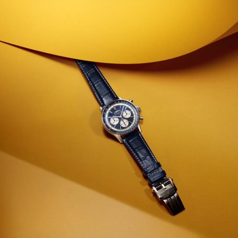 Breitling تكشف عن Navitimer كرونوغراف تقويم دائم في إصدار ثنائي