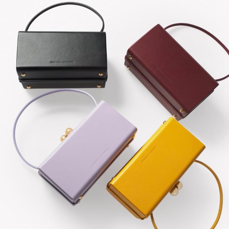 كارولينا هيريرا تُطلق حقبة جديدة من حقائب اليد الجلدية الفاخرة المصنوعة في إيطاليا