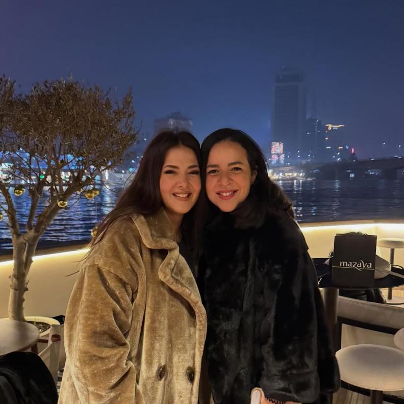 دنيا وإيمي سمير غانم