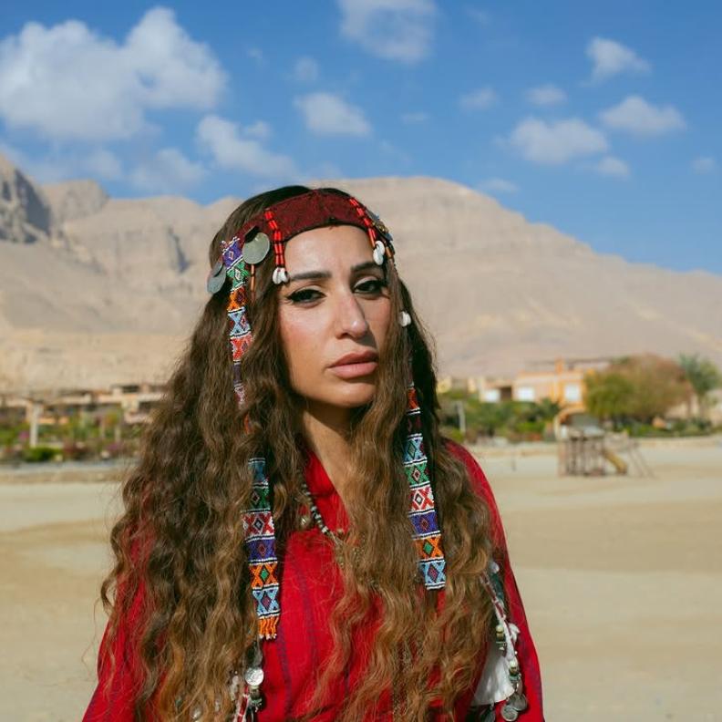 دينا الشربيني 