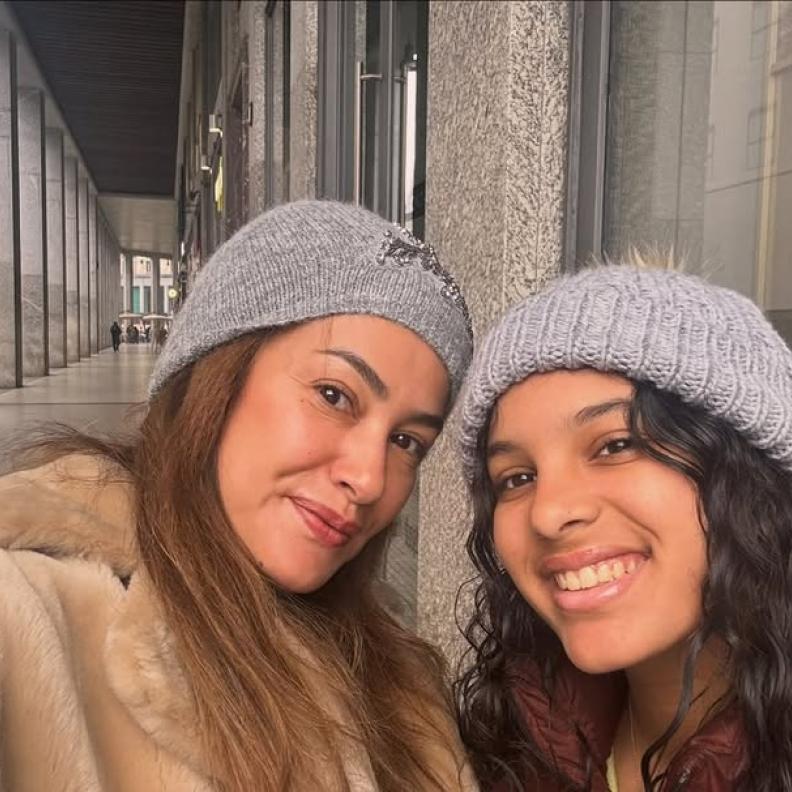 هند صبري وابنتها