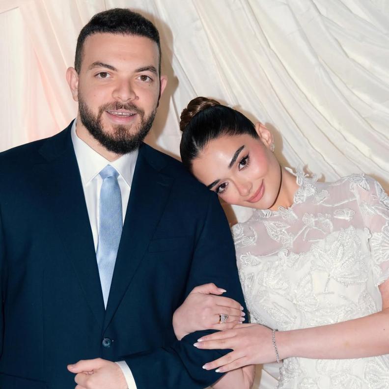 ملك زاهر وخطيبها