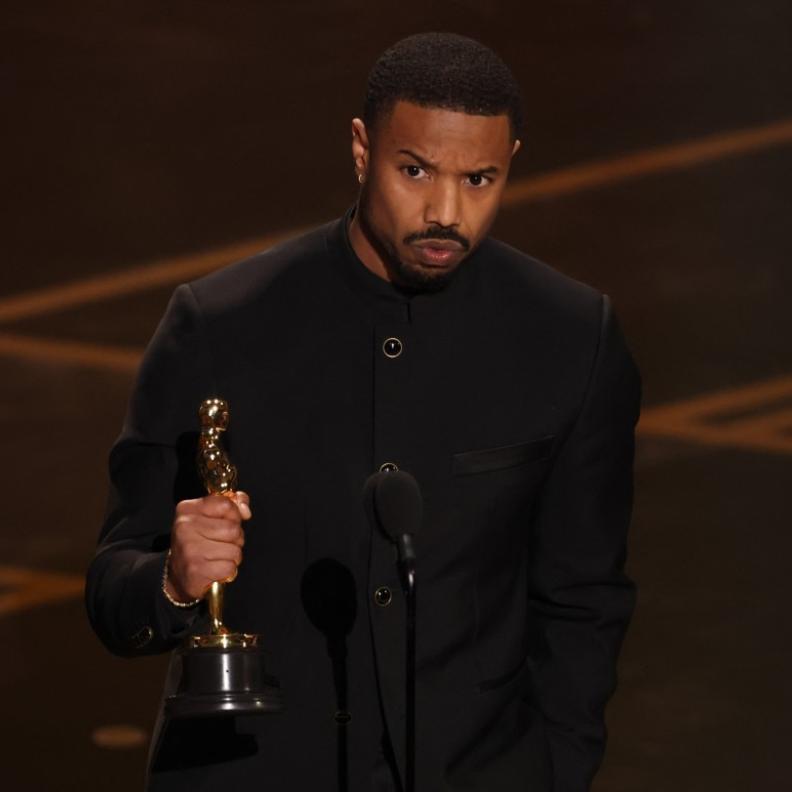 مايكل بي. جوردان يفوز بالأوسكارعن فيلم "Sinners"