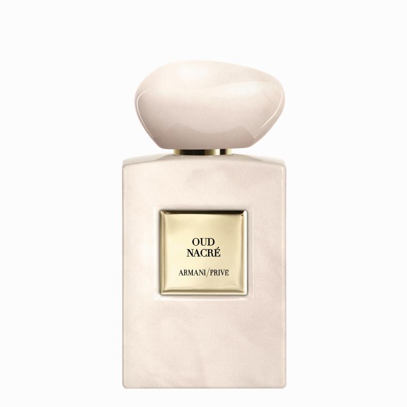 توقيعك الخاص من الفخامة: أحدث عطور 2026 النسائية الفاخرة من أشهر الماركات