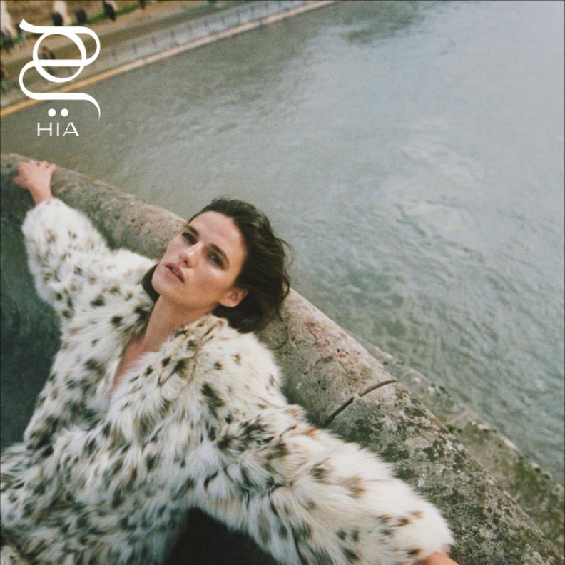 ‏"رومانسية التمرّد"... جلسة تصوير خاصة بـ"هي"‏