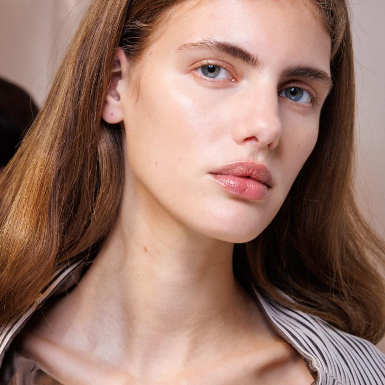 سر إشراقة البشرة الدائمة… عادات يومية تغيّر مظهر وجهك