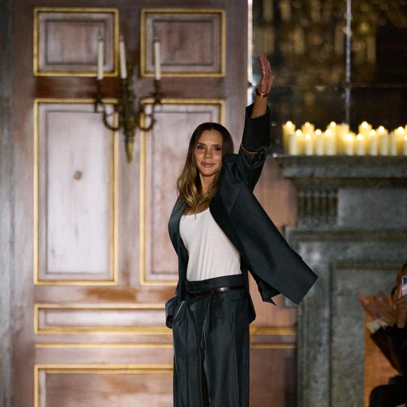 Victoria Beckham‏ بعد عرض مجموعة خريف شتاء 2026‏