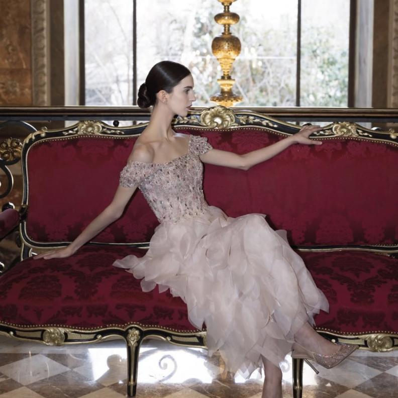 حين تقود النساء دور الأزياء: من القيادات العالمية إلى المصممات السعوديات