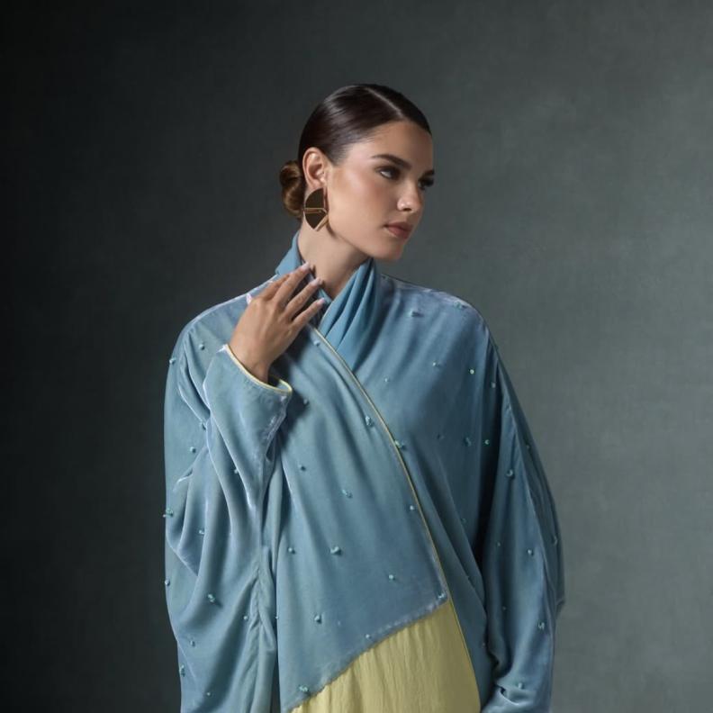  5 اقتراحات لتفاصيل تصنع الفرق في مفهوم العباءة الاحتفالية