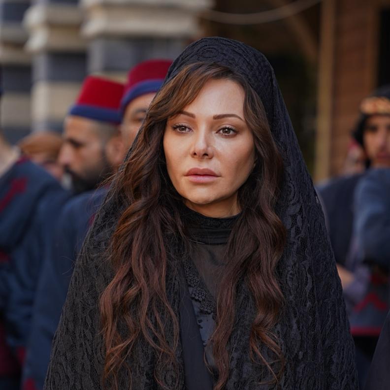 نادين تحسين بيك 