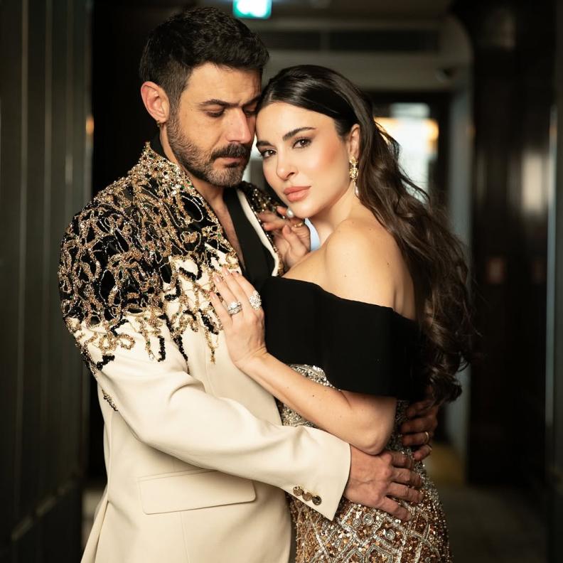 وسام فارس وسارة أبي كنعان في إطلالة رومانسية