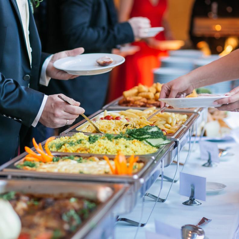 قائمة طعام الزفاف المثالية