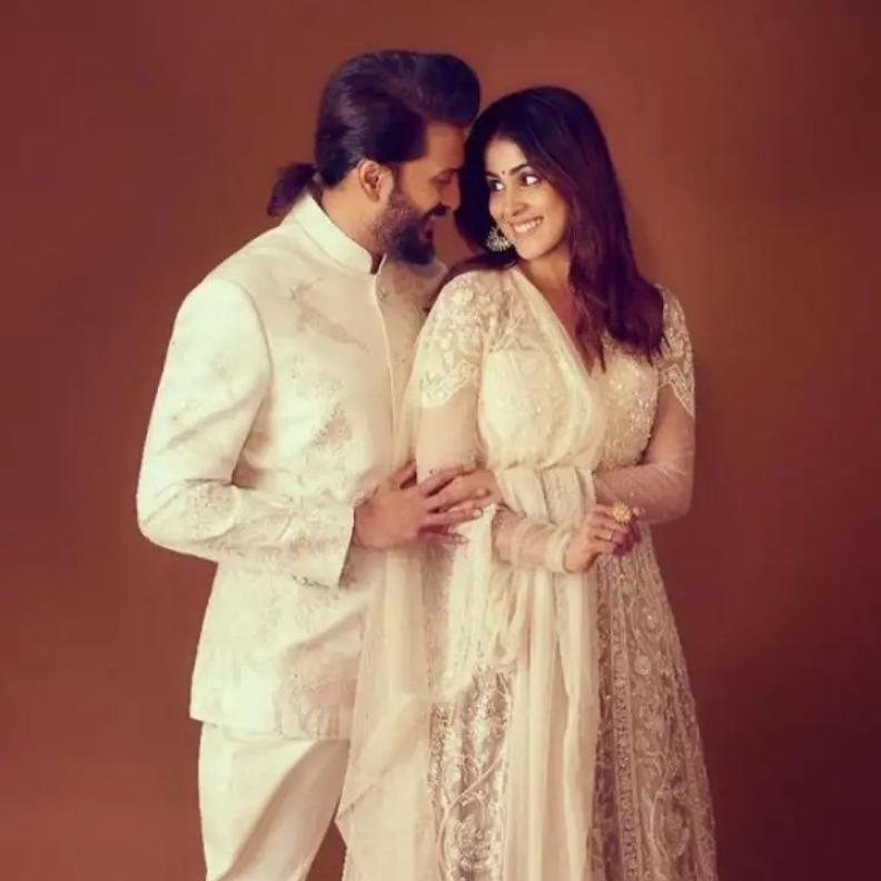 جينيليا دي سوزا Genelia D' Souza وريتيش ديشموك Riteish Deshmukh-14 عام