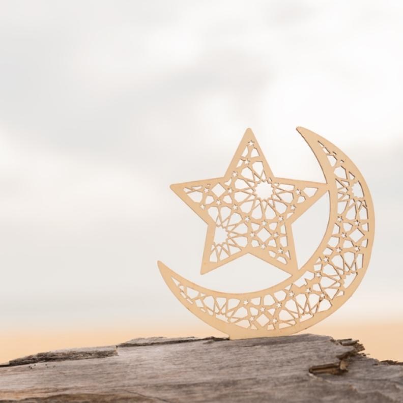 الرد على تهنئة عيد الفطر: أجمل العبارات الجاهزة للرد