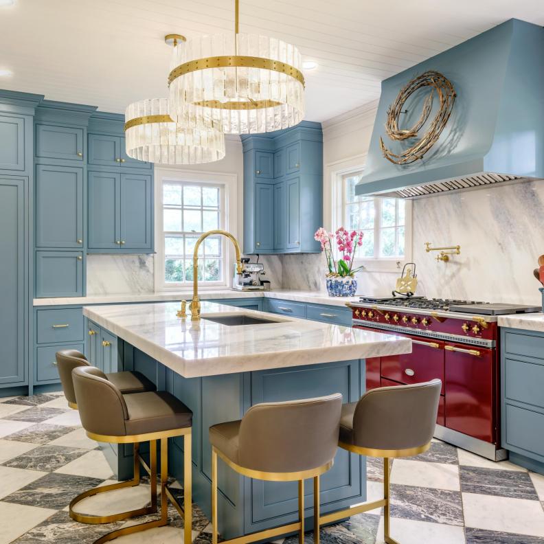 الألوان قادرة على تحويل الخزائن البسيطة إلى عنصر بصري لافت