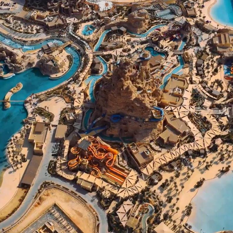 تفتح أبوابها للجمهور اليوم… كل ما تريدون معرفته عن منتزه الألعاب المائية "أكواريبيا" في القدية