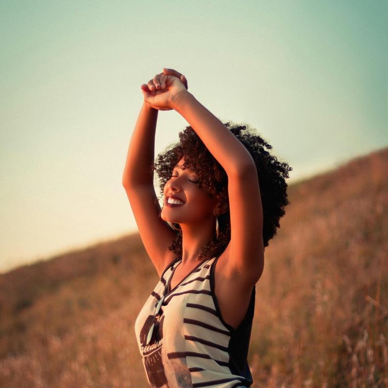 توقفي لحظة وامنحي صحتكِ النفسية الاهتمام الذي تستحقه