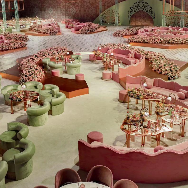 فن اختيار أثاث الزفاف بعناية.. يحول يوم أحلامك إلى واقع!