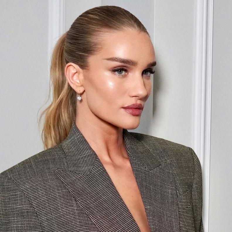 روزي هنتنغتون وايتلي صورة من حسابها على انستغرام