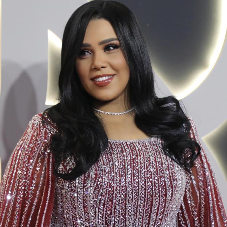 شيماء سيف بإطلالة ساحرة ومجوهرات فاخرة