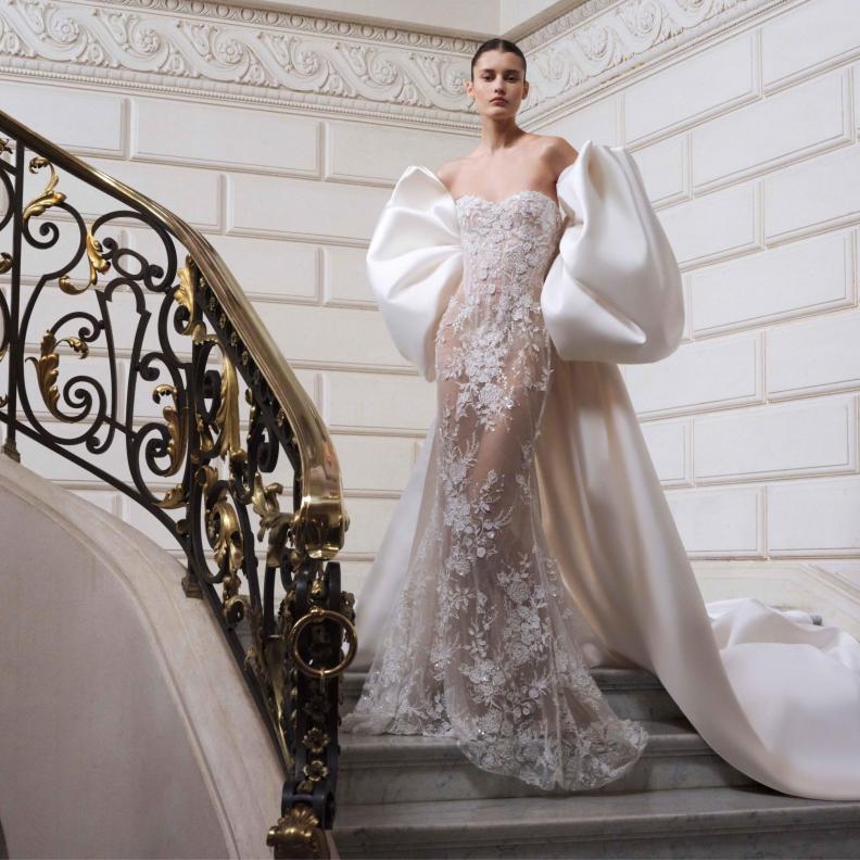 فستان زفاف ساحر من مجموعة اللوحات الحيّة