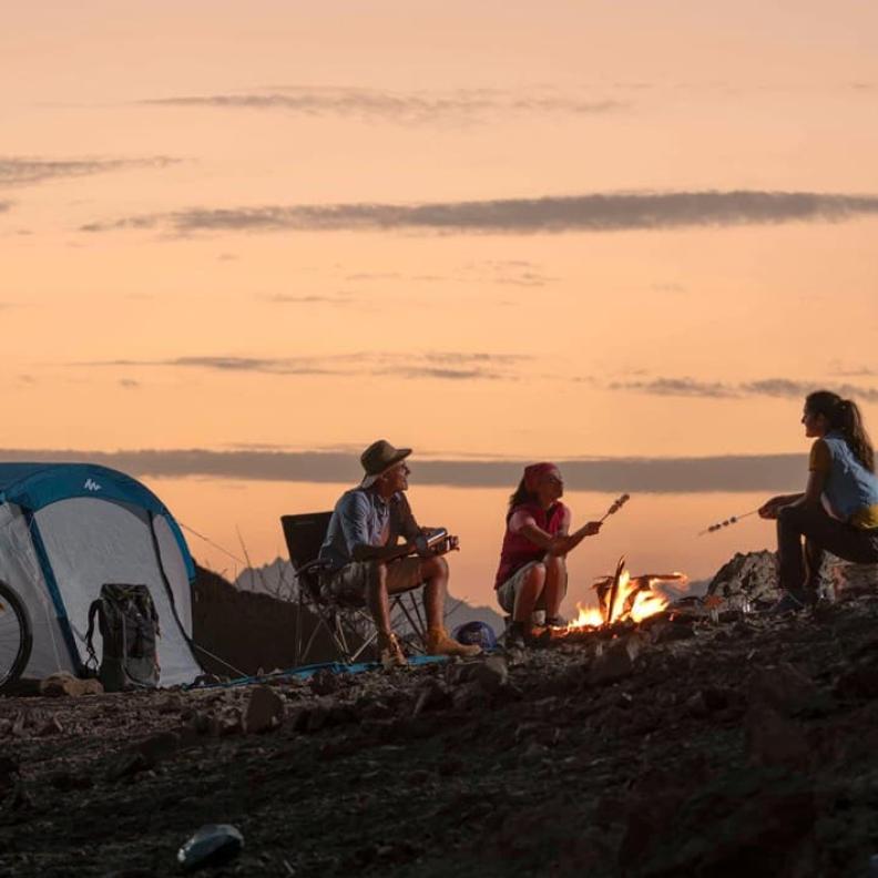 أفضل الأماكن للتنزّه والتخييم في دبي.. دليلك لتجربة لا تُنسى في أحضان الطبيعة الساحرة