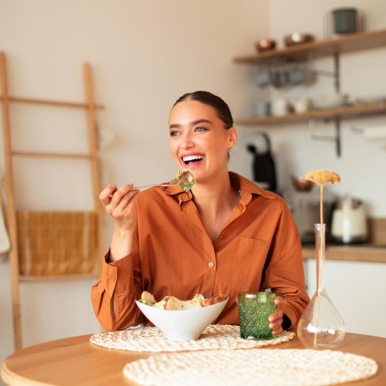 يزيد الشعور بالجوع في التجمعات