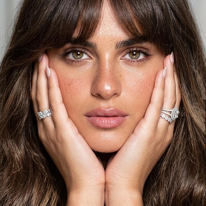 1 رئيسية عارضة الأزياء كيناز حكيم صورة من انستغرامها