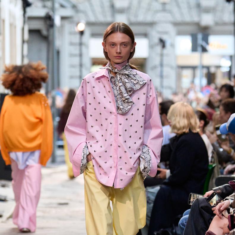  الزهري مع الأصفر الزبادي من MSGM