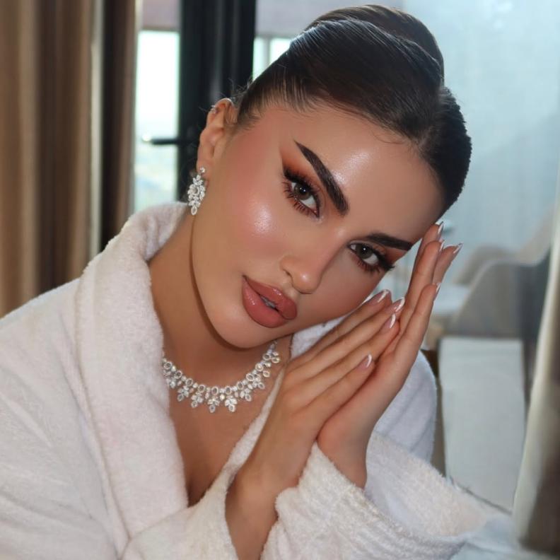 من مكياج العرايس من خبيرة التجميل مها الشلوي 