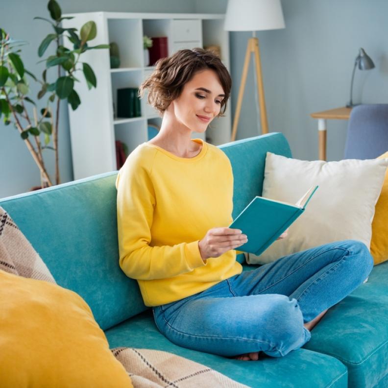 10 عادات ذهبية للحفاظ على تفاؤلكِ وسط عواصف الحياة