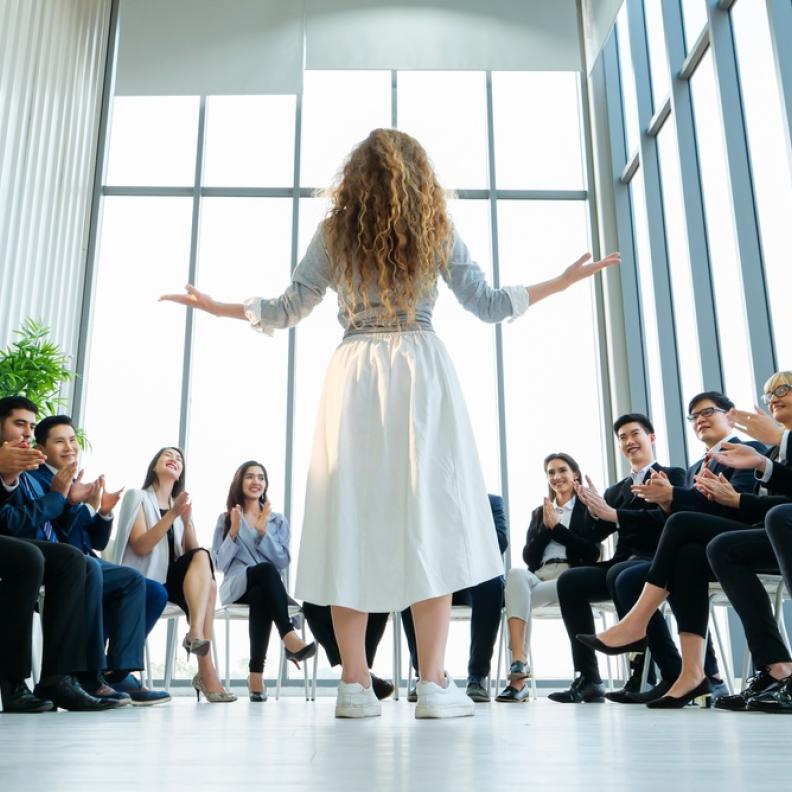 7 أسرار لتصنعي من فريقك قوة لا تقهر