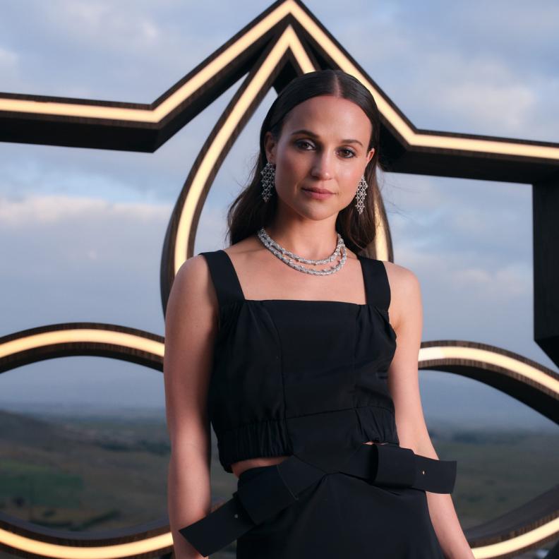 الممثلة السويدية ALICIA VIKANDER