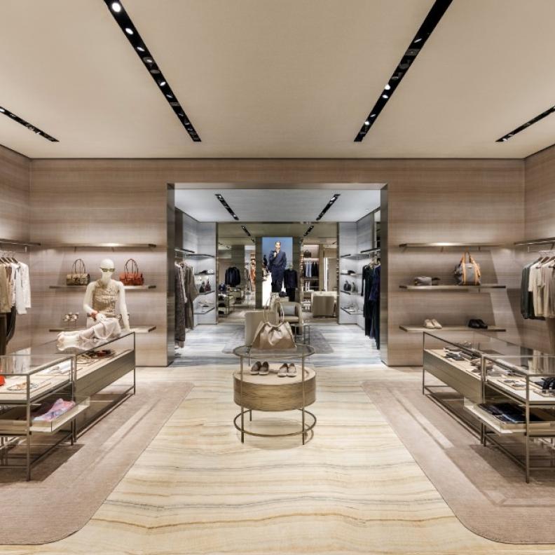 بوتيك جورجيو أرماني‎ GIORGIO ARMANI ‎‏في مركز المملكة الرياض