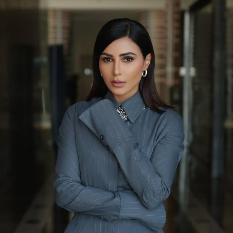 مهيرة عبد العزيز 