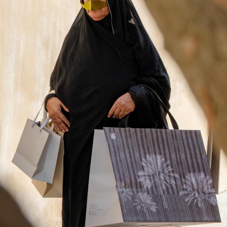 مجلس "إرثي للحرف المعاصرة" يطلق منصته الإلكترونية لتسوق منتجاته الفاخرة