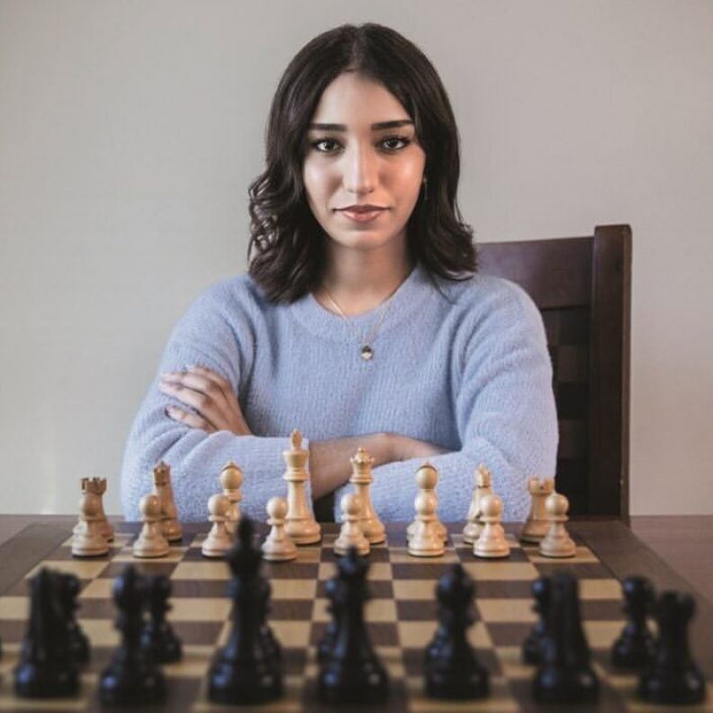  اللاعبة الإماراتية روضة عيسى السركال