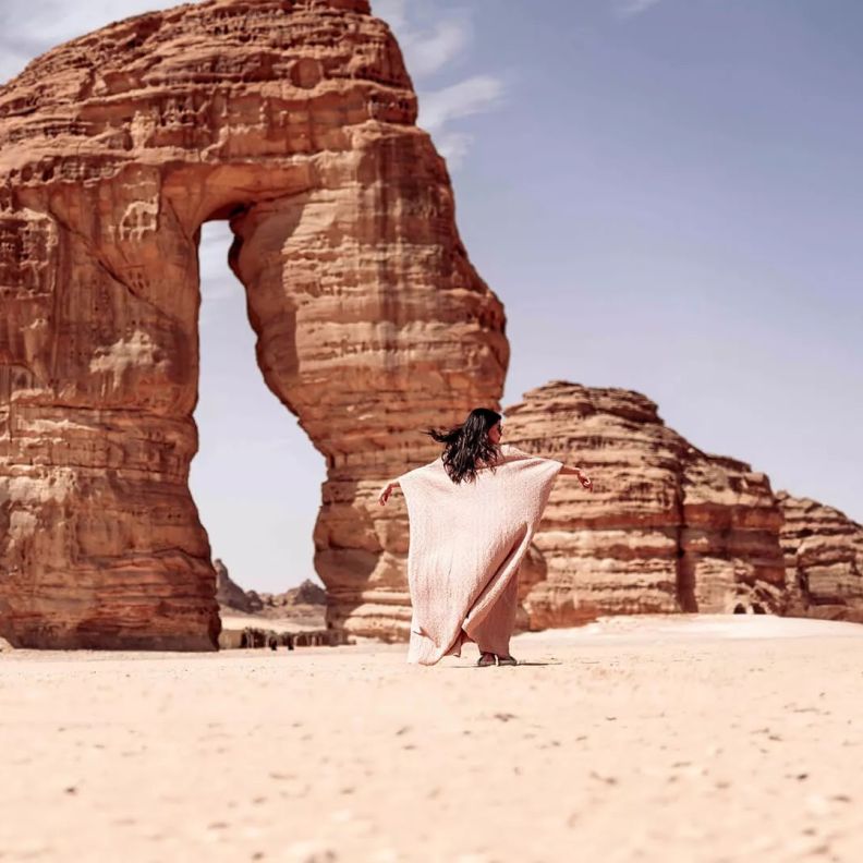من سحر الطبيعة إلى كنوز التاريخ.. 10 أسباب تجعل العلا الوجهة السياحية الأبرز في العالم