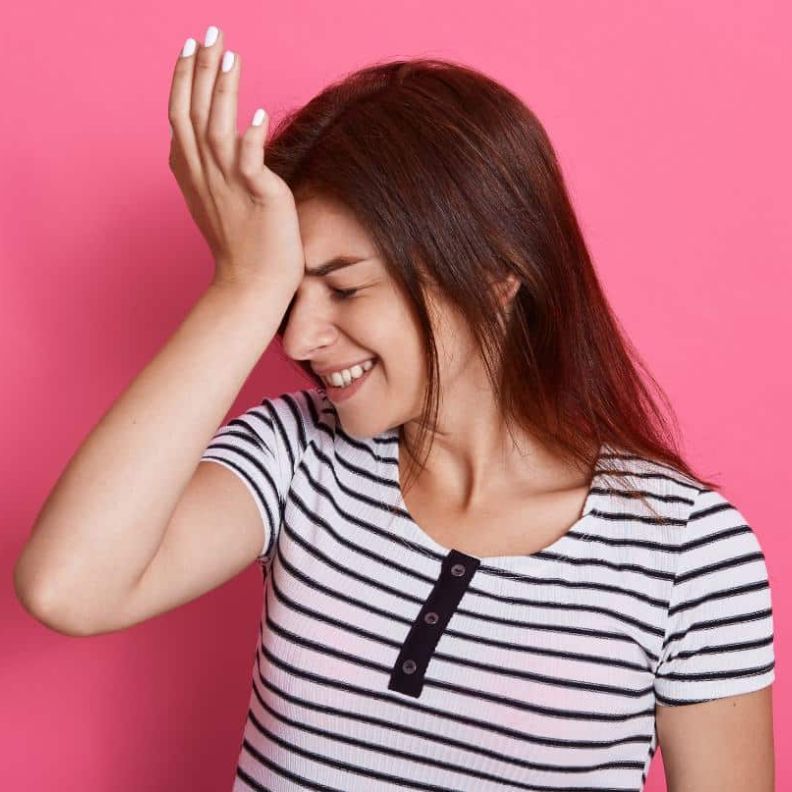 لماذا نعجز عن النسيان؟ وكيف تتخلصين من ألم الماضي؟