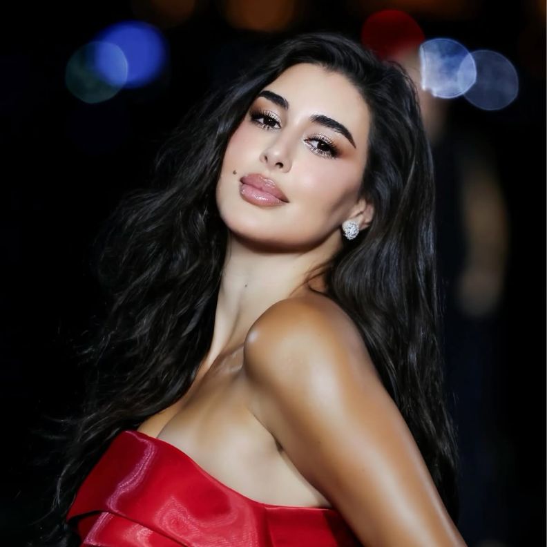 من ياسمين صبري إلى كيندال جينر.. شاهدي أجمل اطلالات الجمال لنجمات عرض لوريال