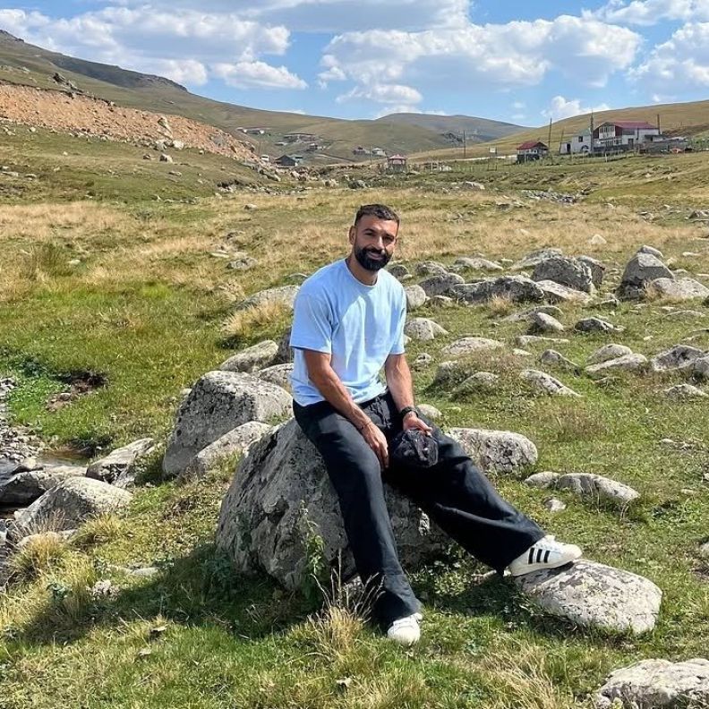 محمد صلاح يحول صخرة مجهولة في طرابزون إلى مزار عالمي