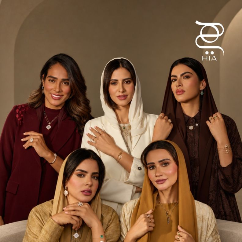 5 نساء سعوديات في جلسة تصويرية خاصة بـ"هي"