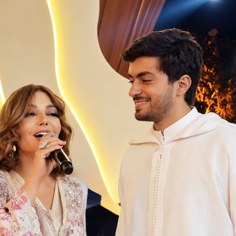 سميرة سعيد تحتفل بابنها في زفاف عائلي بالرباط