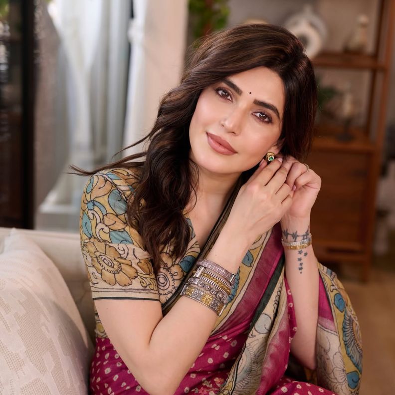 النجمة Karishma K Tanna