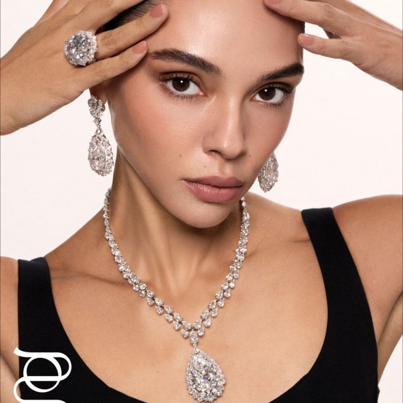 مجوهرات ‏Golden Lily Jewelry‏... جلسة تصويرية خاصة بـ"هي" تأخذنا إلى عالم من الندرة والجمال‏