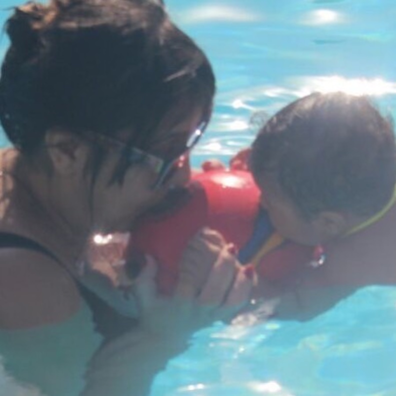 مي كساب وابنتها