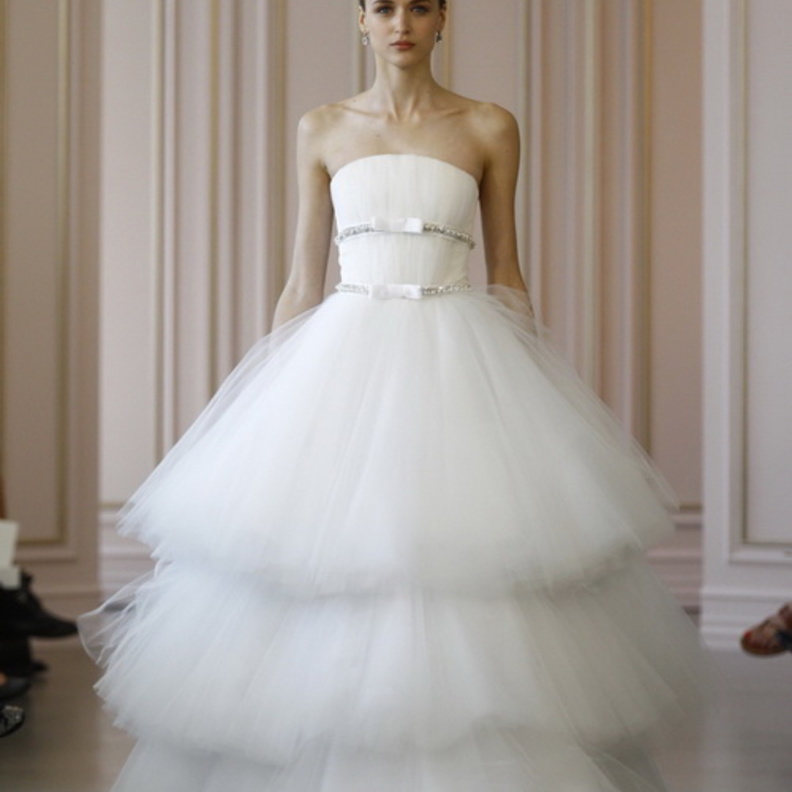 الدانتيل يتوج عروس Oscar de la Renta!